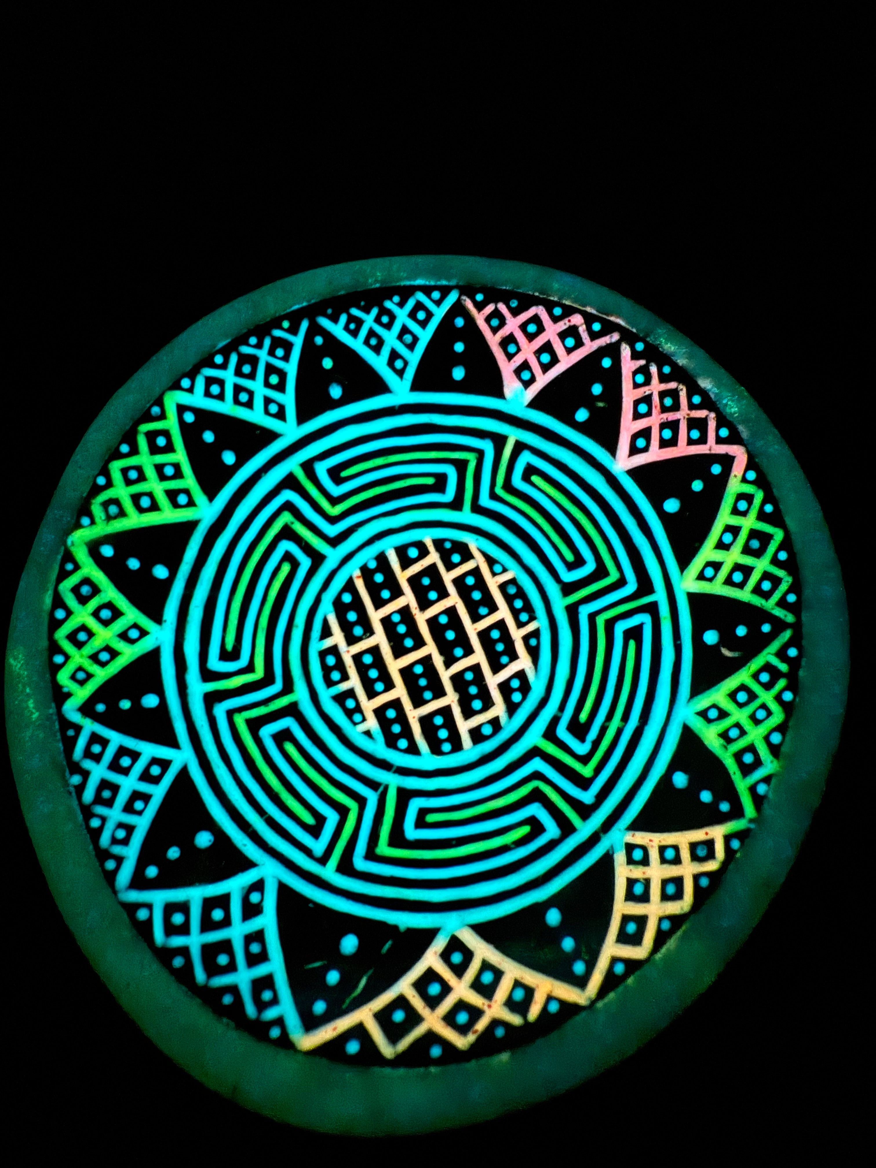 Coconut Mixing Bowl(Glow/UV) ‘Bricks and Scales’ 1/1