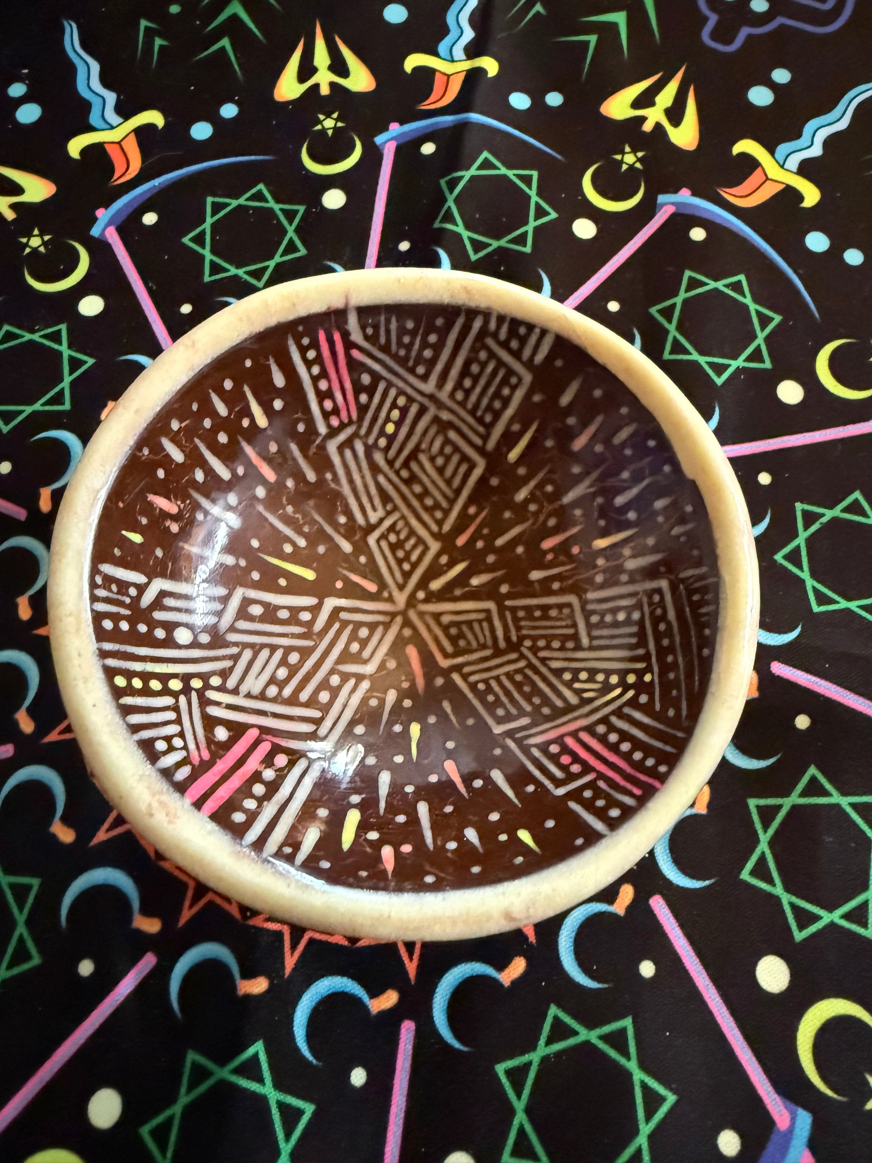 Coconut Mixing Bowls(Glow/UV) 1/1 ‘Woven Meteor Shower’