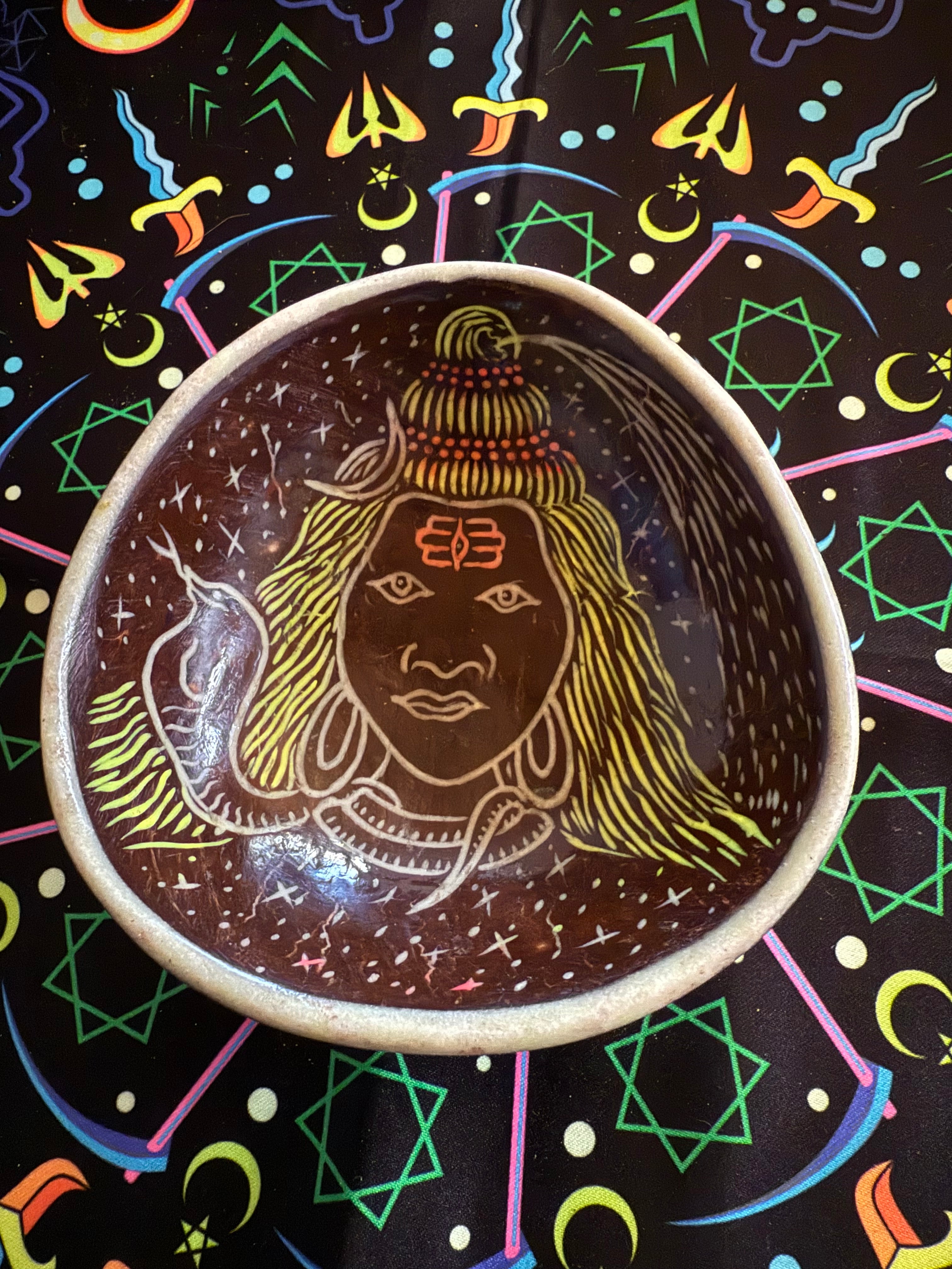 Coconut Mixing Bowls(Glow/UV) ‘Shiva Sees you’ 1/1